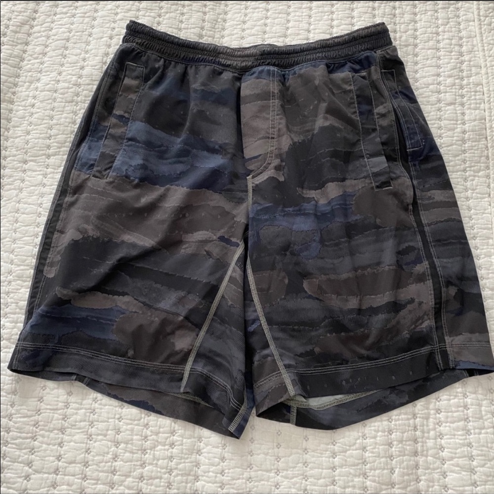 Lululemon Pace Breaker Short Size L